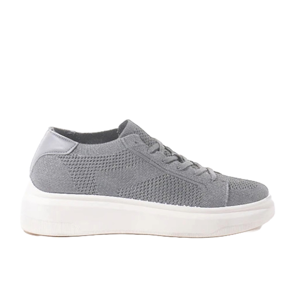 Budget Shoes